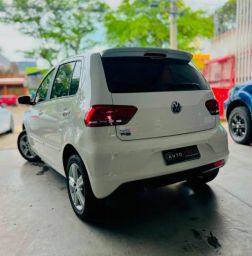 https://img.olx.com.br/thumbs256x256/62/623668792048768.jpg