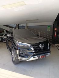 https://img.olx.com.br/thumbs256x256/62/626526383057014.jpg