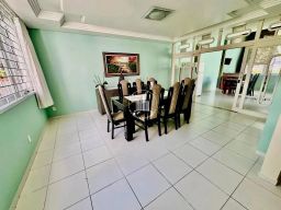 https://img.olx.com.br/thumbs256x256/62/626575280750084.jpg