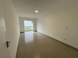 https://img.olx.com.br/thumbs256x256/62/627553647834350.jpg
