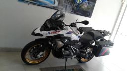 https://img.olx.com.br/thumbs256x256/62/627590398401934.jpg