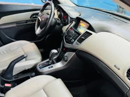 https://img.olx.com.br/thumbs256x256/63/630599403339050.jpg