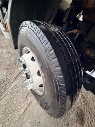 https://img.olx.com.br/thumbs256x256/63/630676536255596.jpg