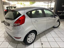 https://img.olx.com.br/thumbs256x256/63/630689653776467.jpg