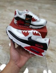 https://img.olx.com.br/thumbs256x256/63/631431240627169.jpg