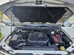 https://img.olx.com.br/thumbs256x256/63/631588756536017.jpg