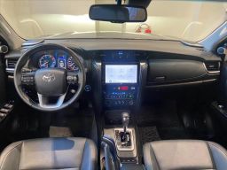 https://img.olx.com.br/thumbs256x256/63/632646195260028.jpg