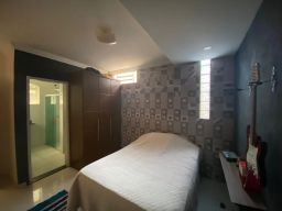 https://img.olx.com.br/thumbs256x256/63/633554527391845.jpg