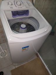 Título do anúncio: Máquina de lavar roupa Eletrolux 12kg
