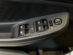 https://img.olx.com.br/thumbs256x256/63/635589529076324.jpg