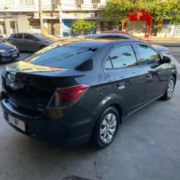 https://img.olx.com.br/thumbs256x256/63/635695614560326.jpg