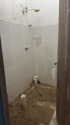 https://img.olx.com.br/thumbs256x256/63/636577270811040.jpg