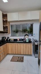https://img.olx.com.br/thumbs256x256/63/637526888021405.jpg
