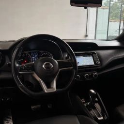 https://img.olx.com.br/thumbs256x256/63/637698556146943.jpg