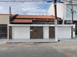Título do anúncio: Casa para venda com 150 metros quadrados com 4 quartos em Grageru - Aracaju - SE