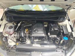 https://img.olx.com.br/thumbs256x256/63/638695312432136.jpg