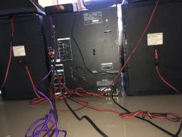 https://img.olx.com.br/thumbs256x256/64/641518148844615.jpg
