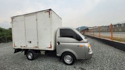 https://img.olx.com.br/thumbs256x256/64/642448558511503.jpg