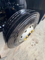 https://img.olx.com.br/thumbs256x256/64/642621898852979.jpg