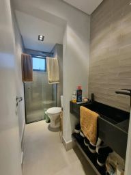 https://img.olx.com.br/thumbs256x256/64/642633439379292.jpg