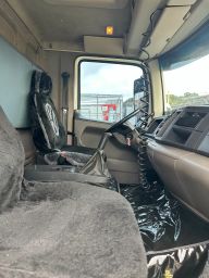https://img.olx.com.br/thumbs256x256/64/642689089849857.jpg