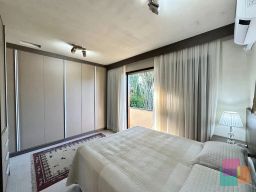 https://img.olx.com.br/thumbs256x256/64/644517409247390.jpg