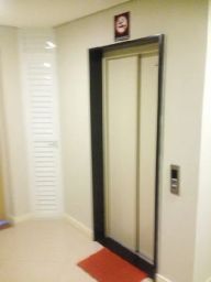 https://img.olx.com.br/thumbs256x256/64/644547745230151.jpg