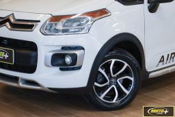 https://img.olx.com.br/thumbs256x256/64/644584529449025.jpg