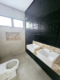 https://img.olx.com.br/thumbs256x256/64/645413759363021.jpg