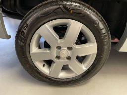 https://img.olx.com.br/thumbs256x256/64/645538393651380.jpg