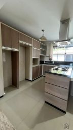 https://img.olx.com.br/thumbs256x256/64/646508400826906.jpg