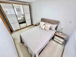 https://img.olx.com.br/thumbs256x256/64/646536021221602.jpg