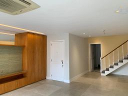 https://img.olx.com.br/thumbs256x256/64/646573760573072.jpg