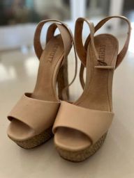 https://img.olx.com.br/thumbs256x256/64/647416198139051.jpg