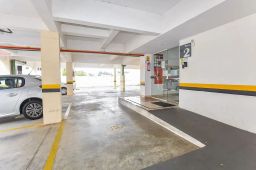 https://img.olx.com.br/thumbs256x256/64/647534517070456.jpg