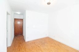 https://img.olx.com.br/thumbs256x256/64/647537048665056.jpg