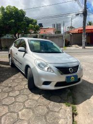 https://img.olx.com.br/thumbs256x256/64/647656676943783.jpg
