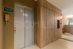https://img.olx.com.br/thumbs256x256/64/648515157399246.jpg