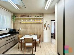 https://img.olx.com.br/thumbs256x256/64/648559409366320.jpg