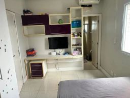 https://img.olx.com.br/thumbs256x256/64/648567158096270.jpg