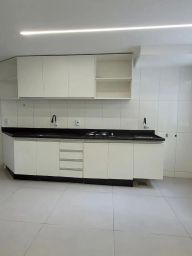https://img.olx.com.br/thumbs256x256/64/648570405015920.jpg