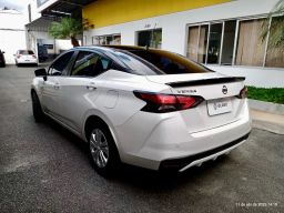 https://img.olx.com.br/thumbs256x256/64/648590645765544.jpg