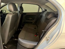 https://img.olx.com.br/thumbs256x256/64/648622193845693.jpg