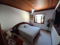 https://img.olx.com.br/thumbs256x256/64/649475468217881.jpg