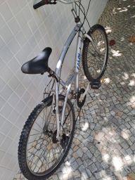 https://img.olx.com.br/thumbs256x256/64/649575735360003.jpg