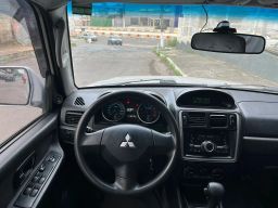 https://img.olx.com.br/thumbs256x256/64/649696203138475.jpg