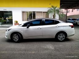https://img.olx.com.br/thumbs256x256/65/652561644674993.jpg