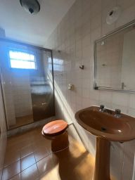 https://img.olx.com.br/thumbs256x256/65/652588528253597.jpg