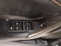 https://img.olx.com.br/thumbs256x256/65/652610425783477.jpg