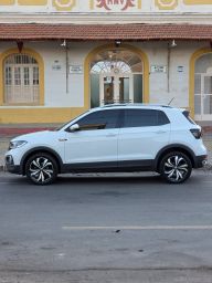https://img.olx.com.br/thumbs256x256/65/653640673082303.jpg